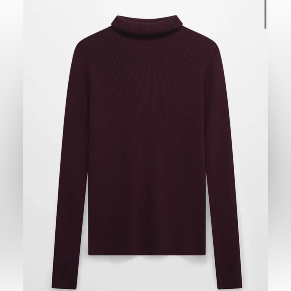 MELI Burgandy Ribbed Knit Turtleneck Swearer